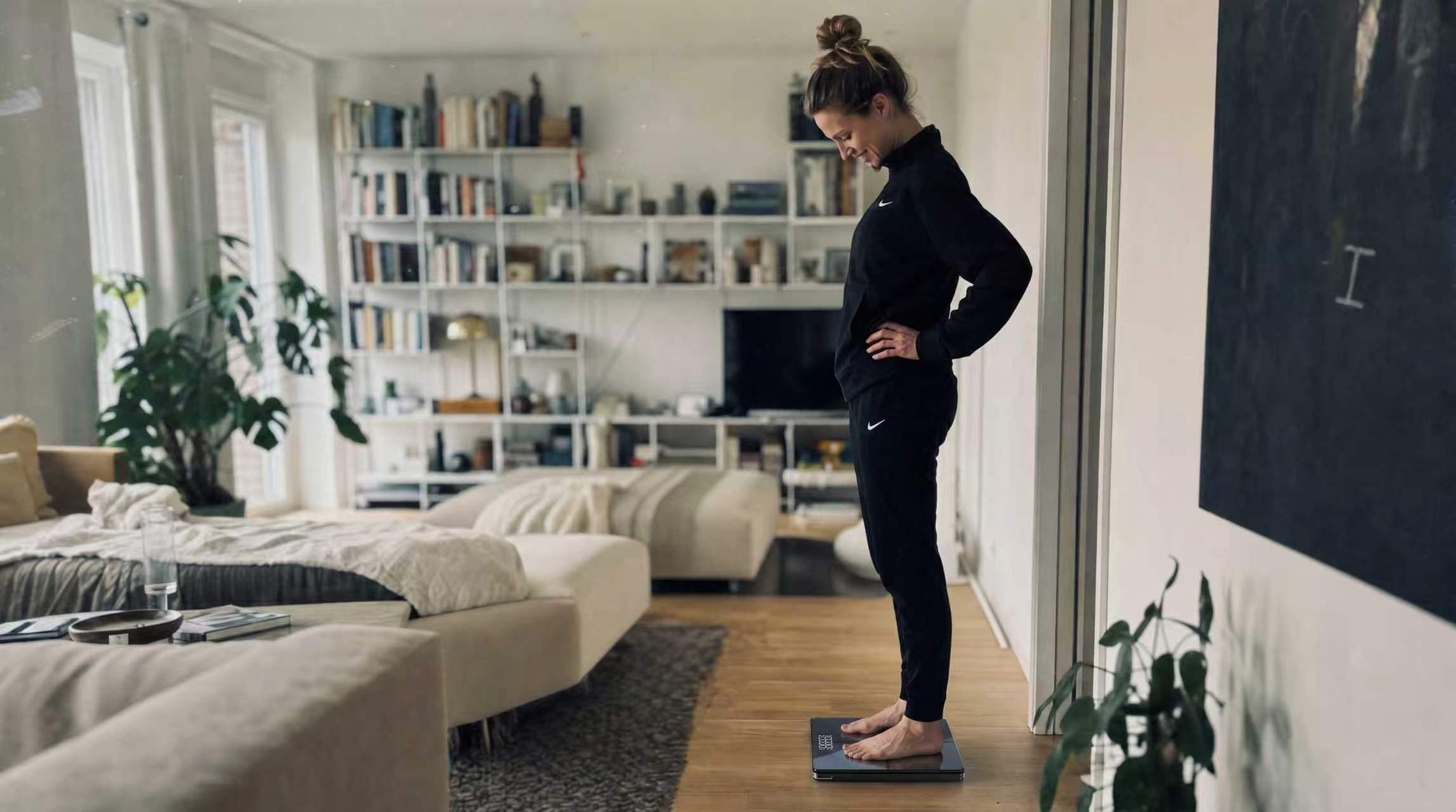 Home body scale scene